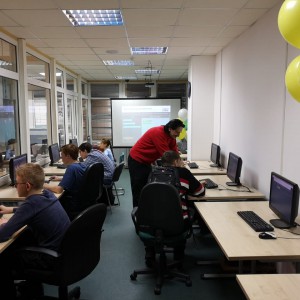 Северный город Норильск приглашает в KIBERone - КИБЕРшкола программирования для детей, компьютерные курсы для школьников, начинающих и подростков - KIBERone г. Снежинск